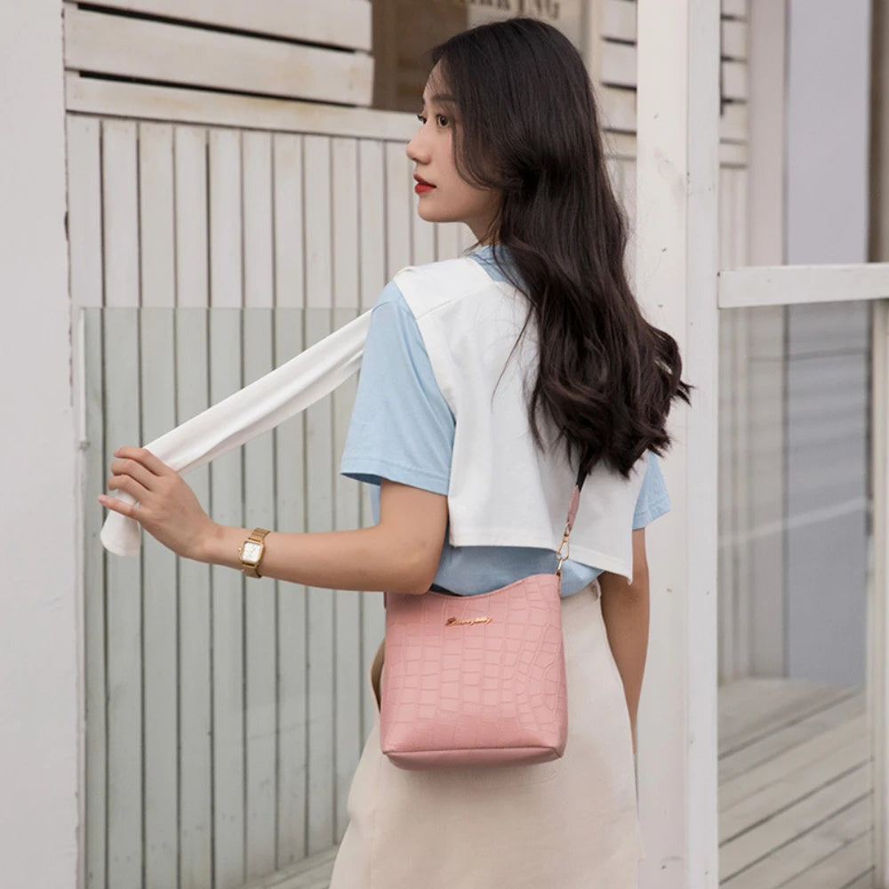 Women Single Shoulder Bag Large Capacity Trend Crossbody Bag Fashionable Hundreds of Bucket Bag Good Vibrations