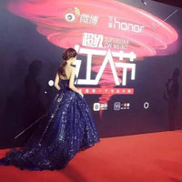 Prom Dresses long Sexy V-Neck Evening Dresses New Design Party gown Sequines Evening Vestidos Good Vibrations