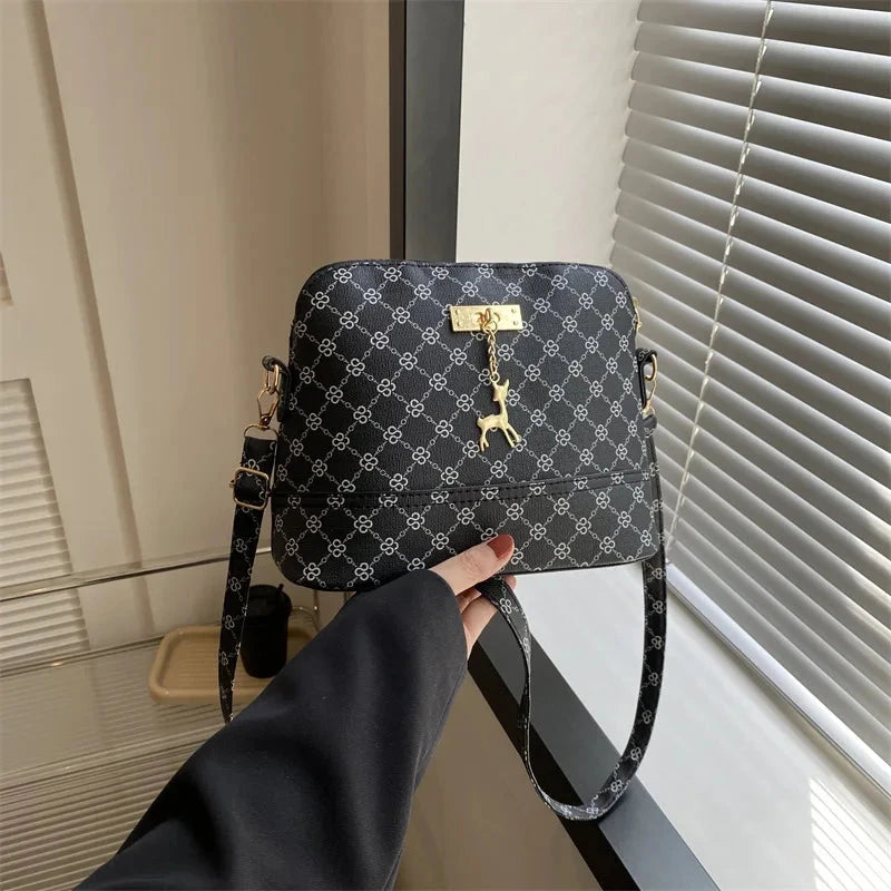 PU Leather Women Shoulder Bag Female Deer Pendant Handbags Girl Small Crossbody Bag Fashion Shell Shape Messenger Bag Bolsos Good Vibrations