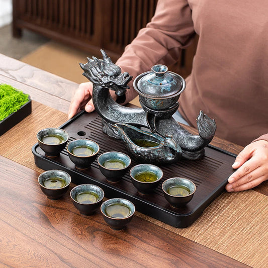 1 Set of Rotating Teapot, Ceramic Kiln Turned Ruyi Dragon-Shaped Teapot Set, Teapot with 8 Teacups, Without Tea Tray, Semi-Automatic Tea Set, Lazy Kung Fu Tea Set, All in One Coffee Drink Set, Novelty Tea Gift Good Vibrations