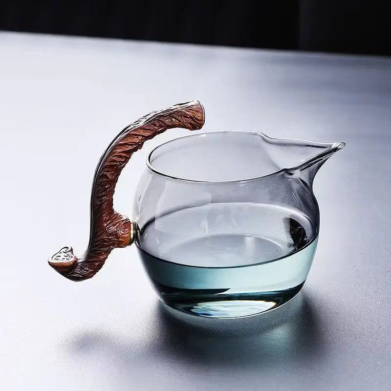 Creative Magnetic Absorption Gongfu Tea Cups Office Home Visiting Set Home Office Use Glass Tea Set Good Vibrations