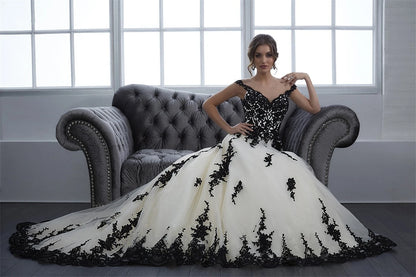 Wedding Dress Gala Dresses Woman Customized for Party Dresses for Prom Line A Black Decal White V Collar Evening Gown Luxury Good Vibrations