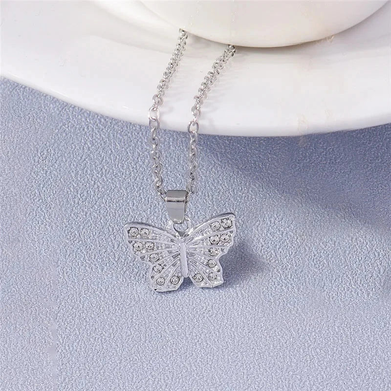 Fashion Cross Necklace for Women Men Gold Silver Color Dazzling Crystal Jesus Crucifix Necklace Christian Jewelry Wholesale Good Vibrations