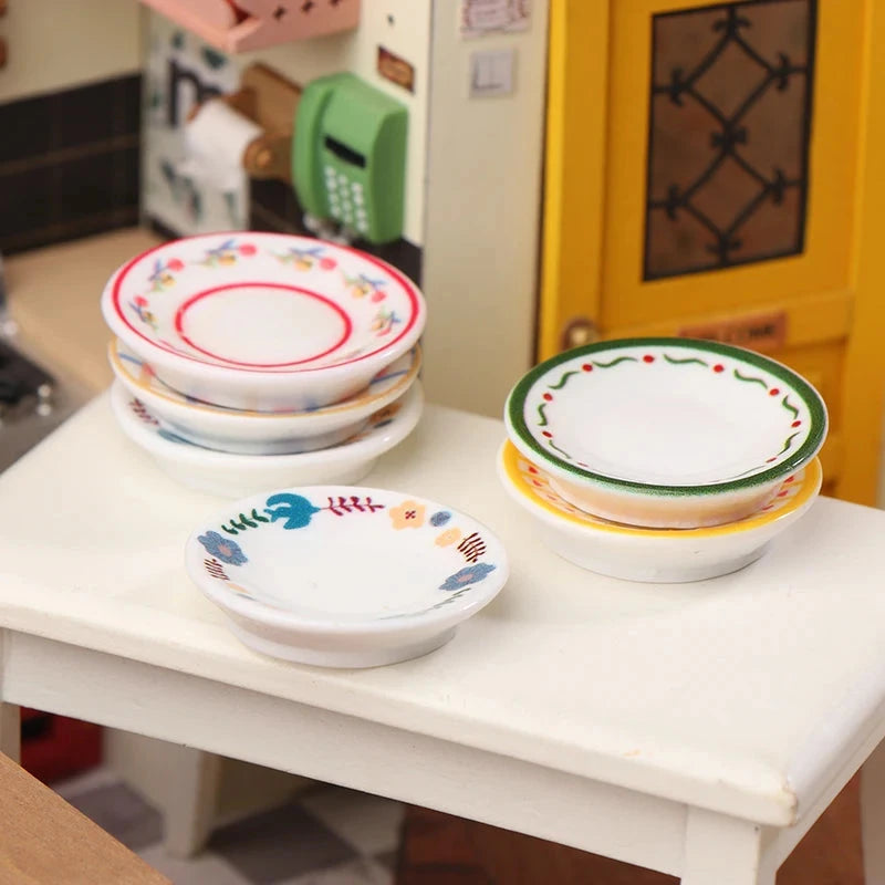 Dollhouse Simulation Plates Set of 5, 1/12 Scale Kitchen Accessories for Pretend Play Good Vibrations