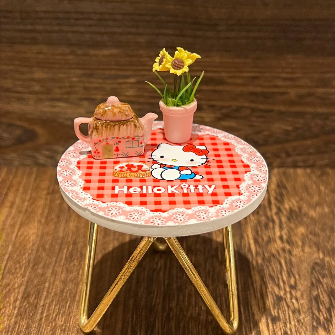 Miniature Wooden Alloy Furniture Toy Display Model Tea Table Round Table Role-Playing Game Decorative Crafts Home Decoration Good Vibrations