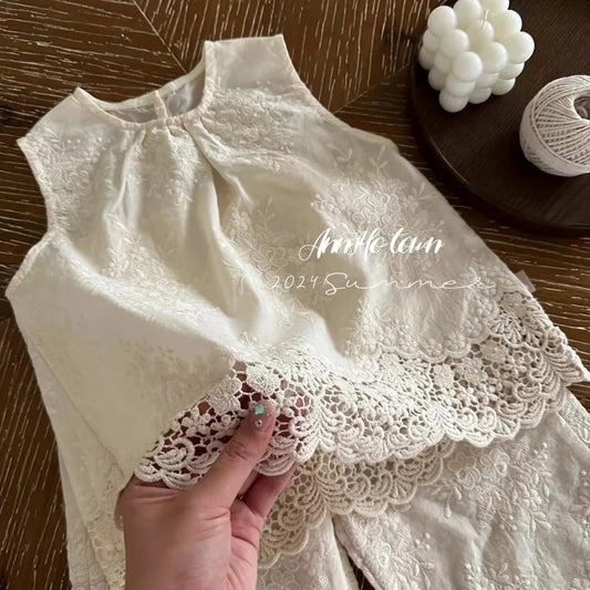 Girls' Suit, Foreign Style, New Children's Clothing, Summer Clothing, Baby Fashionable Lace Sleeveless Two-piece Set Good Vibrations