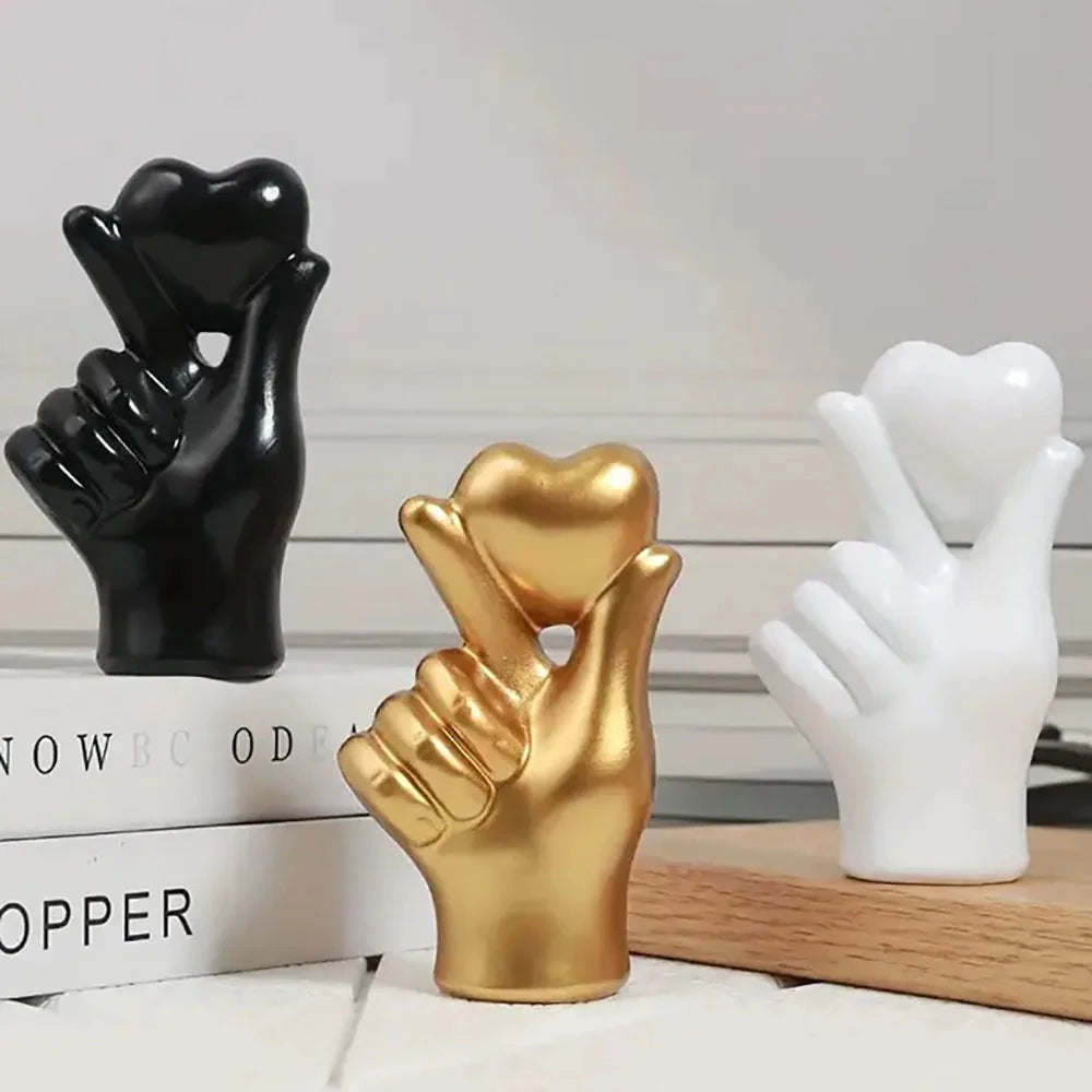 Heart Hand Gesture Statues Sculptures Luxury Resin Desktop Ornament Love Finger Modern Hand Gesture Sculpture Home Shelf Desktop Good Vibrations