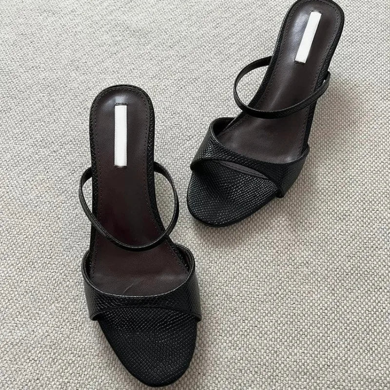 High Heels French Style Exterior 2026 New Summer Minimalist Temperament Fairy Slim Heel Slippers Good Vibrations