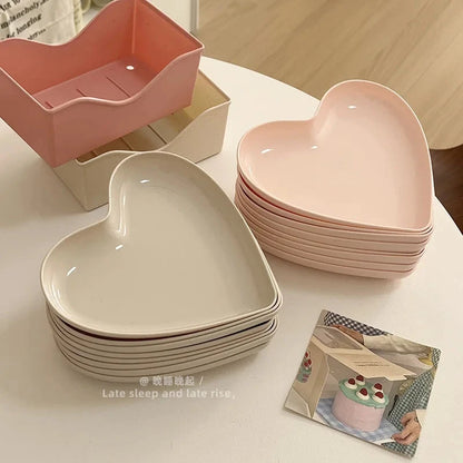 Minimally Designed Ins Heart-shaped Plates Cake Snacks Heart-shaped Plates Plastic Modern Bone Spitting Fruit Small Plates Good Vibrations