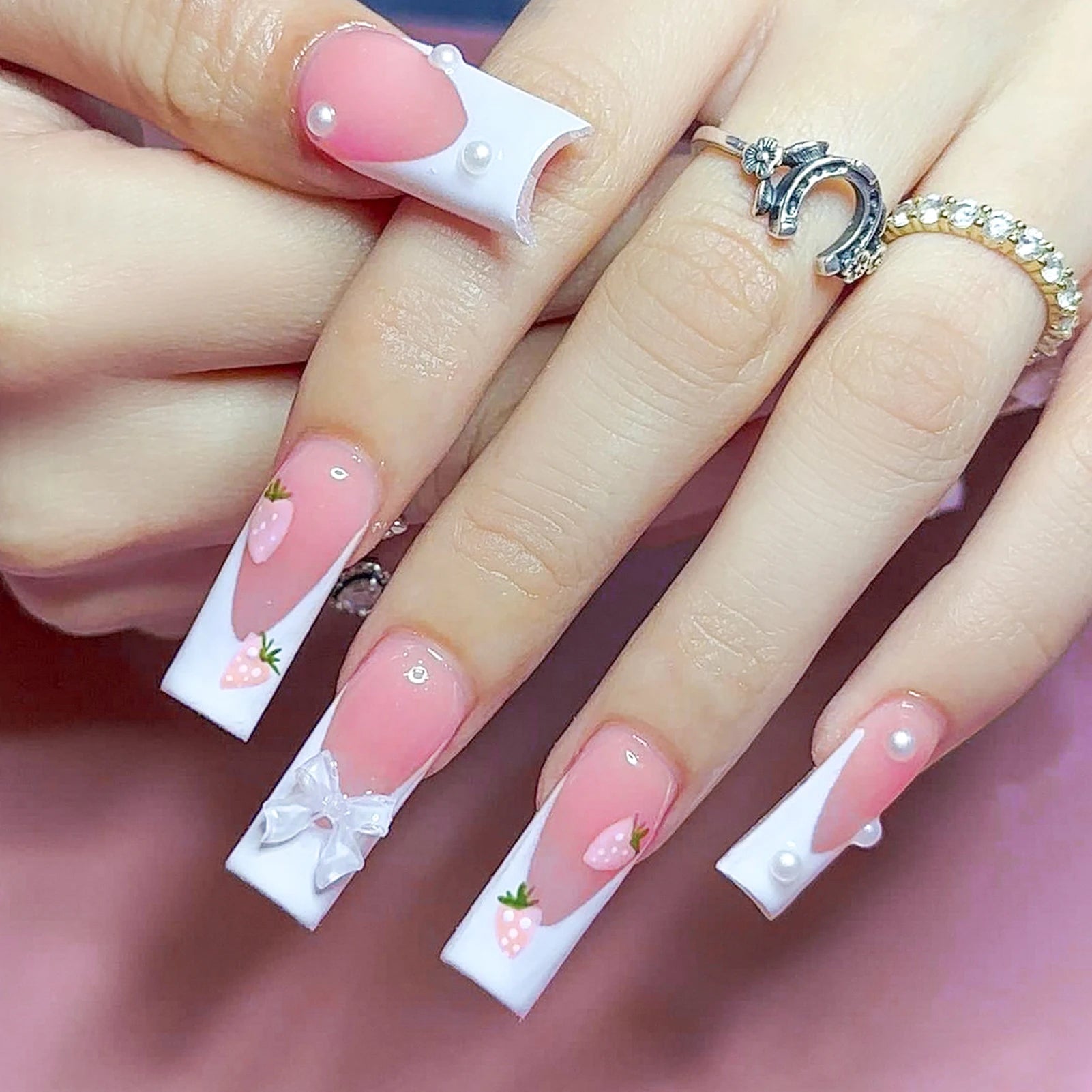 Black French Tips Press on Nails 3D White Bowknot Alloy Stars Designs Fake Nails Ballet Charms False Nails Korean Manicure 24Pcs Good Vibrations