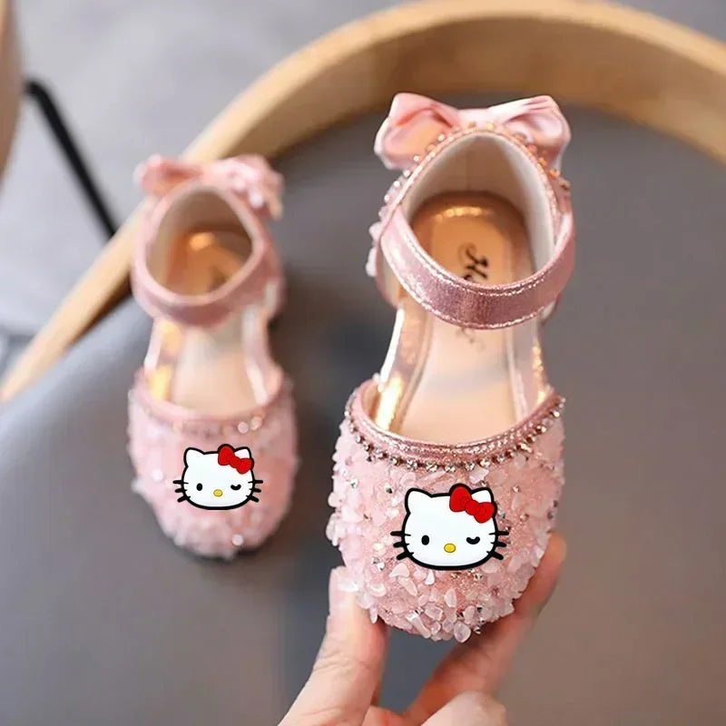 Sanrio hello kitty girls sandals summer new girls baby princess shoes children Baotou soft-soled crystal performance shoes girls Good Vibrations