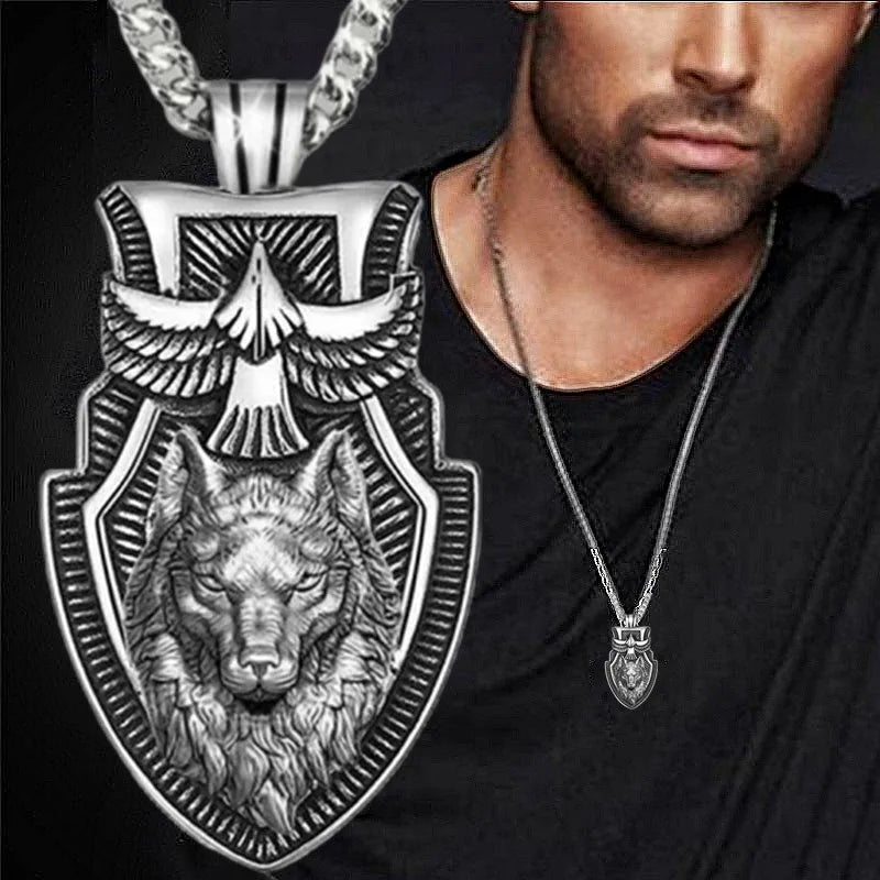 Fashion Men's Wolfhead Necklace Stainless Steel Triangle Pendant Hip Hop Necklaces for Men Punk Animal Jewelry Anniversary Gift Good Vibrations