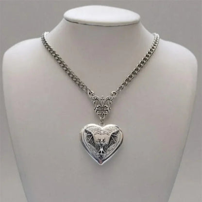 Fashion New  Silver Color Heart Pendant Necklace Stainless Steel Retro Simple Personality Punk Style Men and Women Accessories Good Vibrations