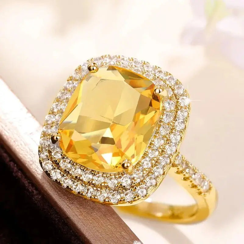 New Elegant Yellow Cubic Zirconia Women Rings Luxury Wedding Anniversary Party Lady's  Accessories Bright Fashion Jewelry Good Vibrations