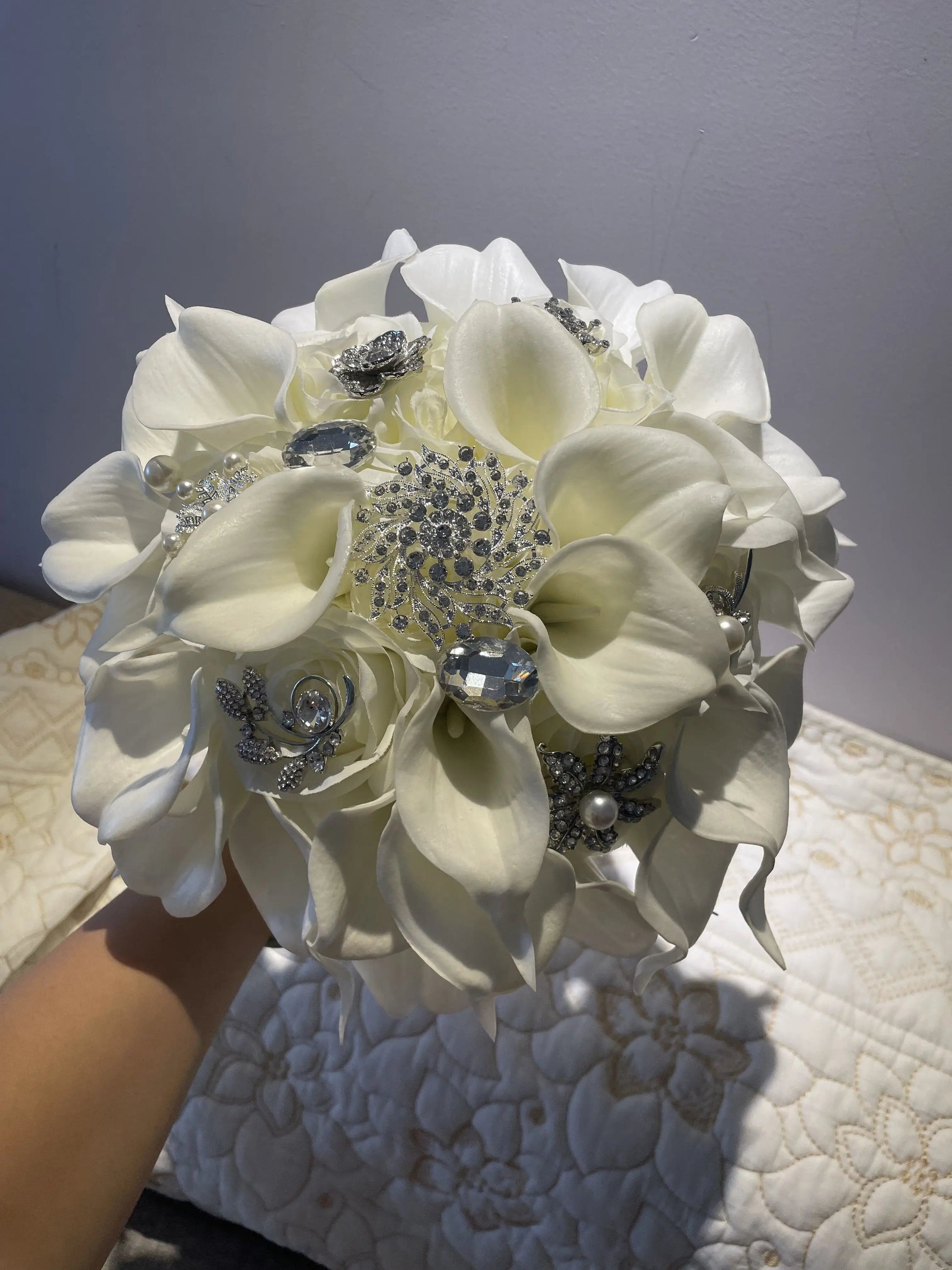 New White Wedding Bouquet Handmade Artificial Flower Calla Buque Casamento Bridal Bouquet for Wedding Decorations Good Vibrations