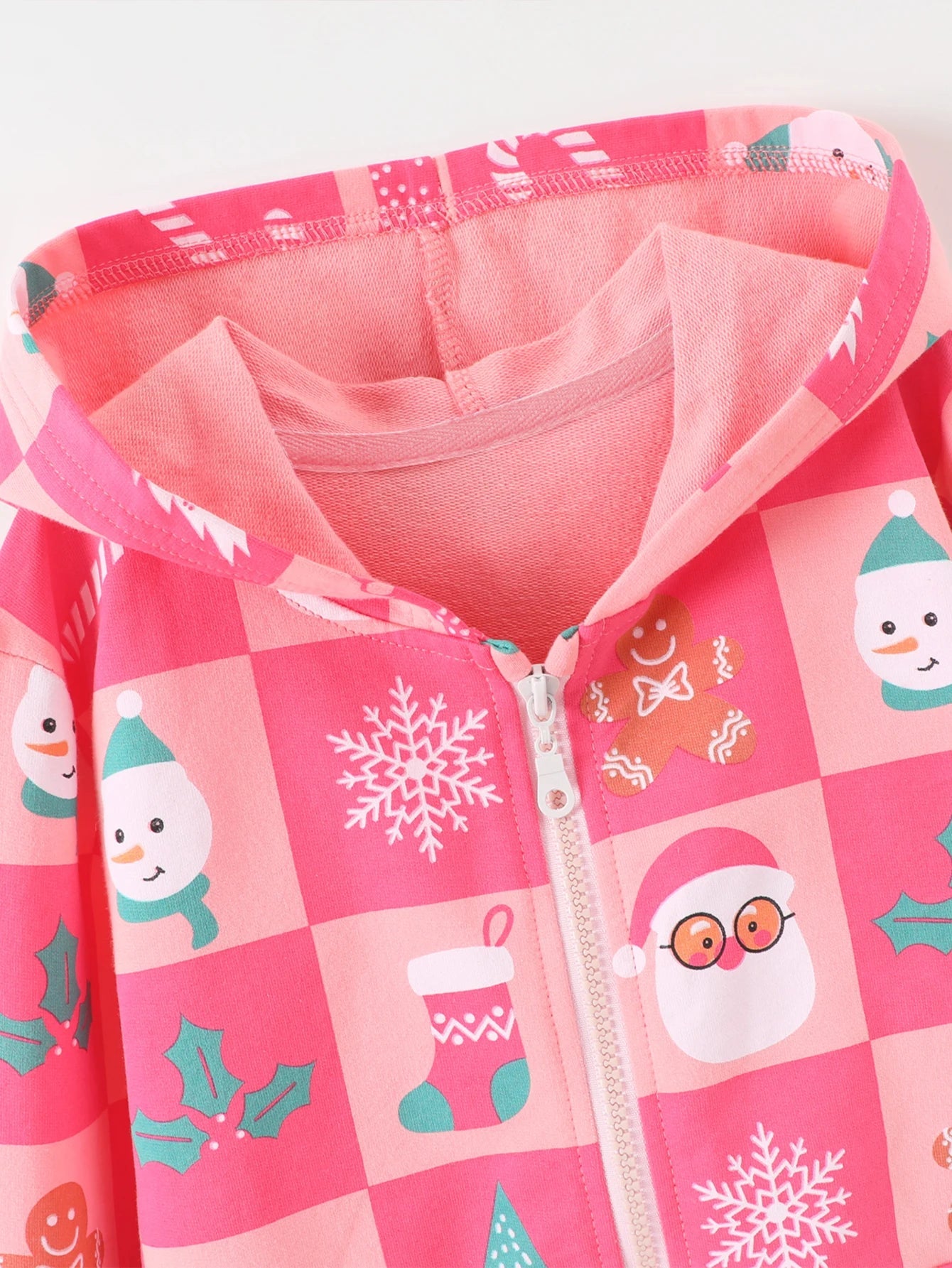 A long-sleeved hooded cardigan with cute Christmas prints for girls is perfect for outdoor casual wear, comfortable and fun Good Vibrations