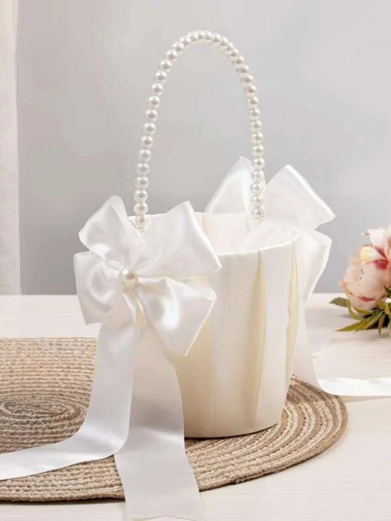 Wedding supplies bridal flower basket Pearl handle flower girl basket 1pc Good Vibrations