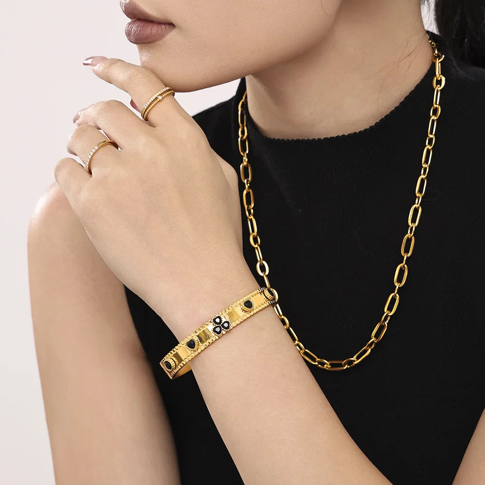 Women's Bracelet Gear Buckle Inlaid with Love Zircon Stainless Steel Fashion Versatile Jewelry Accessories Good Vibrations