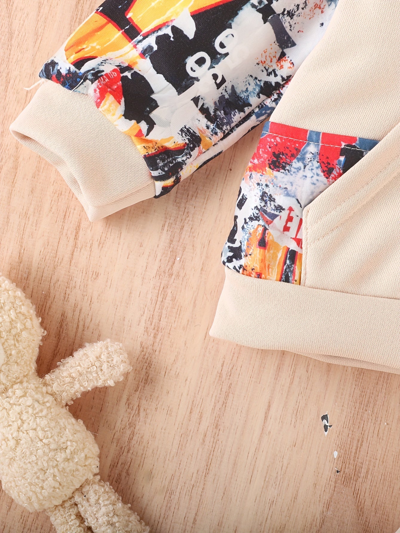 2pcs Toddler & Infant Boy's Colorful Graffiti Pattern Hoodie & Casual Cargo Pants Clothing Set for Outdoor Good Vibrations